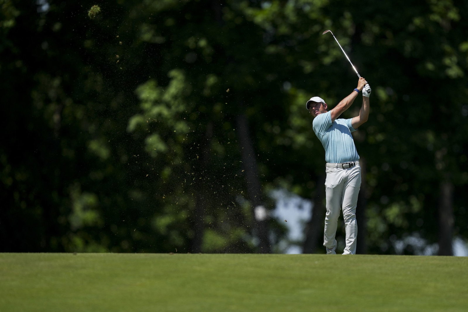 Rory McIlroy with shocking finish (!) during opening round of the Memorial